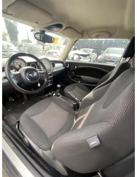 Vitre avant gauche MINI MINI 2 R56 PHASE 2 Essence