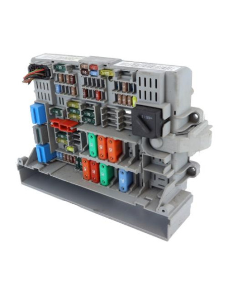 Porte fusible BMW SERIE 1 E87 PHASE 1 Diesel