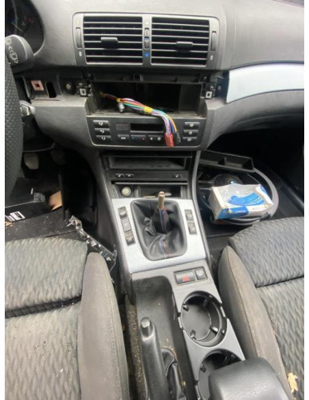 Serrure avant gauche BMW SERIE 3 E46 PHASE 1 Diesel