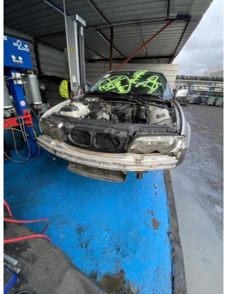 Support de phare droit (tôle) BMW SERIE 3 E46 COUPE PHASE 1 Essence