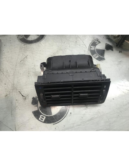 Console central (interieur plastique) BMW SERIE 7 E38 