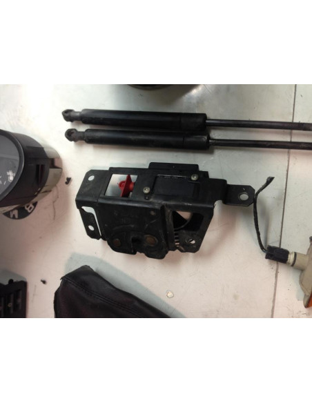 Serrure de coffre BMW SERIE 3 E46 COMPACT PHASE 1 Diesel