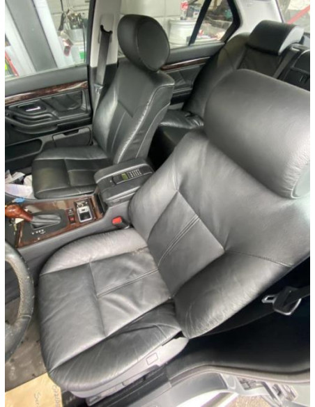 Poignee porte arriere gauche BMW SERIE 7 E38 Diesel