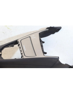 Console central (interieur plastique) BMW SERIE 1 E87 PHASE 2 Diesel 2