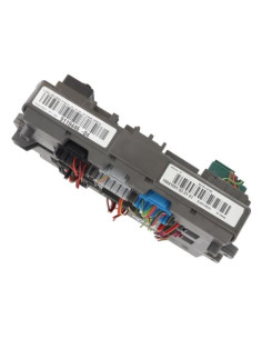 Porte fusible BMW SERIE 1 E81 Diesel