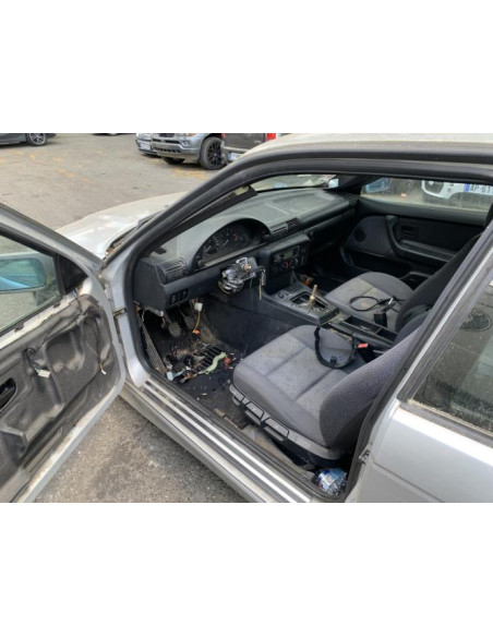Eclairage de plafonnier BMW SERIE 3 E36 COMPACT Essence