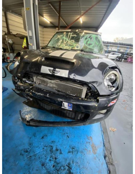 Boitier eau MINI MINI 2 R55 CLUBMAN PHASE 1 BREAK Essence