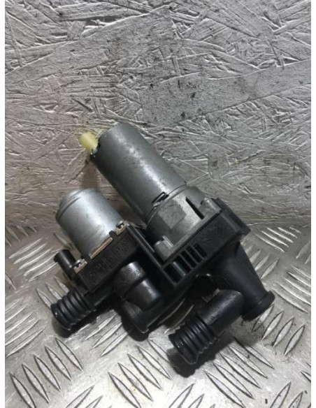 Robinet de chauffage BMW X3 E83 PHASE 1 Diesel