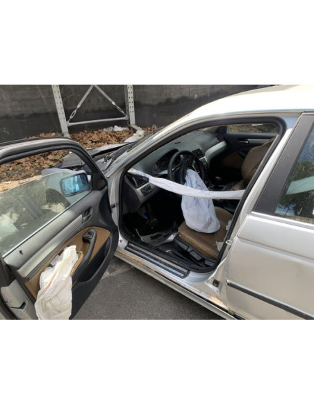 Vitre arriere droit BMW SERIE 3 E46 PHASE 2 Diesel