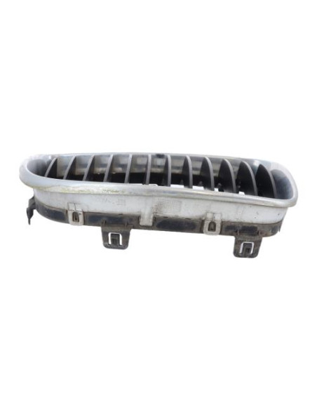 Grille de calandre droite BMW SERIE 1 E87 PHASE 2 Diesel