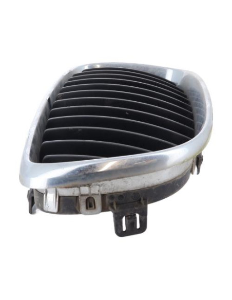 Grille de calandre droite BMW SERIE 1 E87 PHASE 2 Diesel