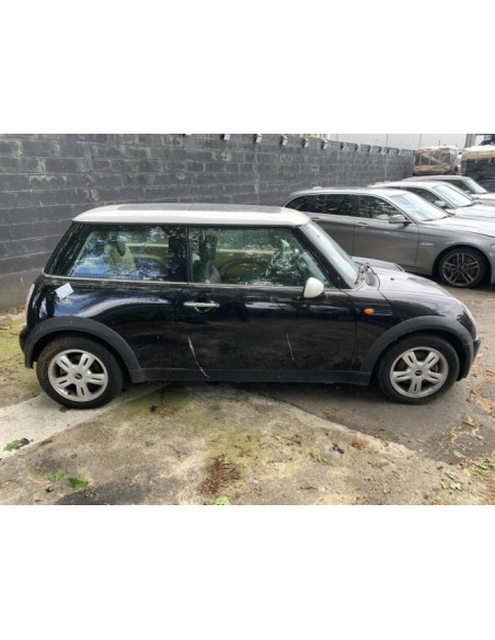 Pare boue arriere droit MINI MINI 1 R50/R53 PHASE 1 Essence