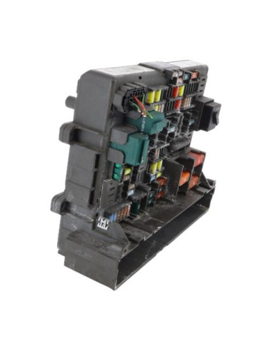 Porte fusible BMW SERIE 1 E81 Diesel