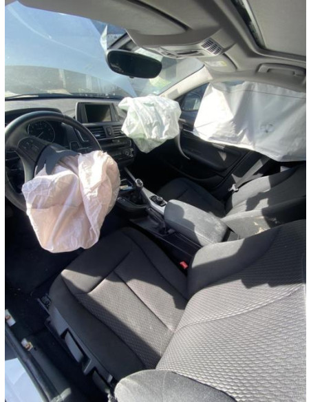 Console central (interieur plastique) BMW SERIE 1 F20 PHASE 2 Essence