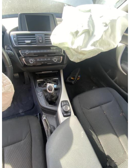 Console central (interieur plastique) BMW SERIE 1 F20 PHASE 2 Essence