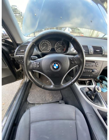 Aile avant gauche BMW SERIE 1 E81 Diesel