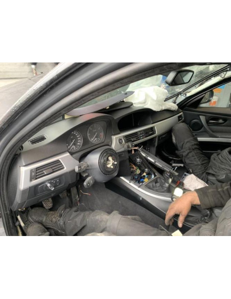 Console central (interieur plastique) BMW SERIE 3 E91 TOURING PHASE 2 BREAK Diesel