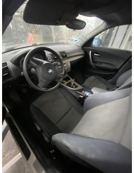 Attache ceinture arriere gauche BMW SERIE 1 E87 PHASE 1 Diesel