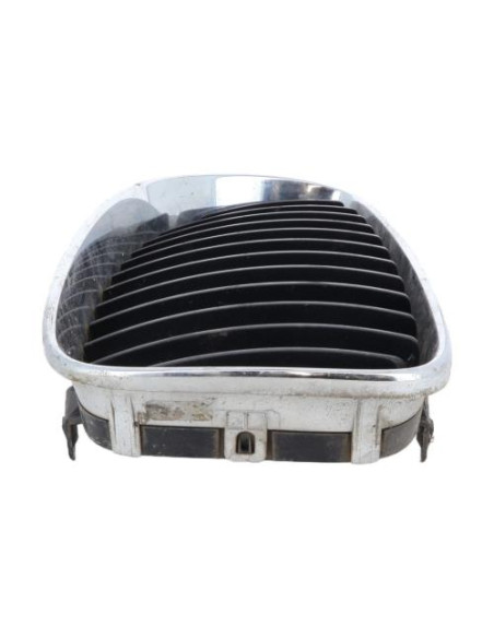 Grille de calandre droite BMW SERIE 1 E81 Diesel