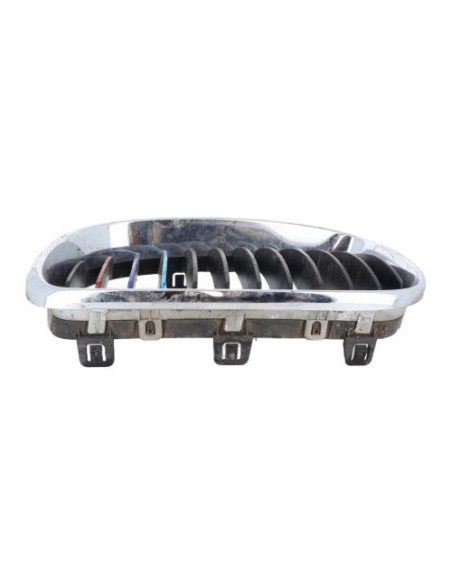 Grille de calandre gauche BMW SERIE 1 E81 Diesel