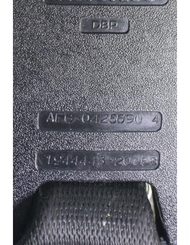 Attache ceinture arriere centrale BMW SERIE 7 E32 
