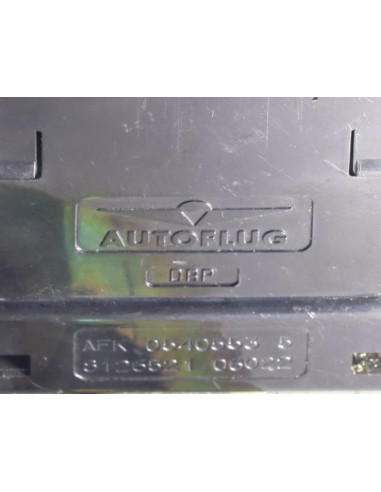 Attache ceinture arriere gauche BMW SERIE 5 E34 