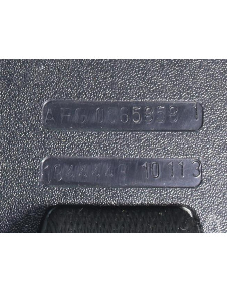 Attache ceinture arriere centrale BMW SERIE 7 E32 