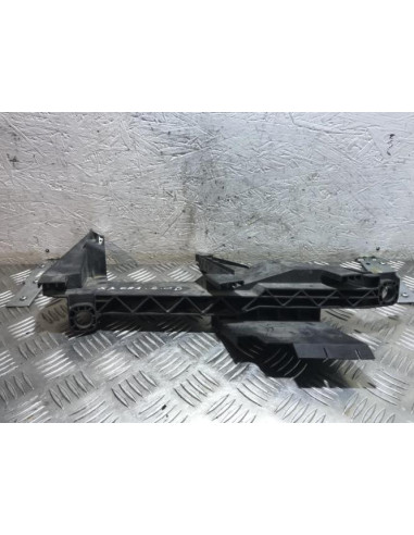 Support de phare droit (tôle) BMW X3 E83 PHASE 1 