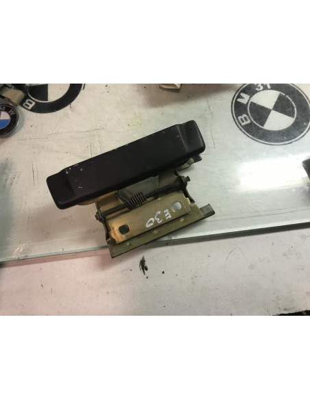 Poignee porte avant droit BMW SERIE 3 E30 