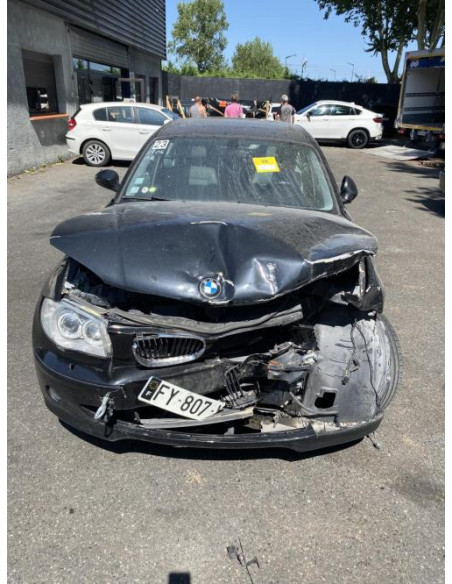 Poignee porte coffre BMW SERIE 1 E87 PHASE 1 Essence
