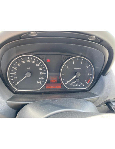 Poignee porte coffre BMW SERIE 1 E87 PHASE 1 Essence