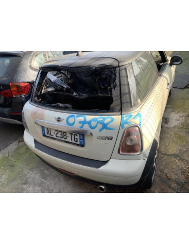 Porte fusible MINI MINI 2 R56 PHASE 1 Essence