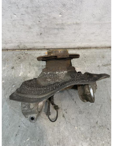 Fusee avant gauche BMW SERIE 1 F21 PHASE 2 Diesel