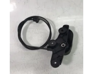 Poignee d'ouverture de capot BMW SERIE 3 E91 TOURING PHASE 2 BREAK Diesel 2