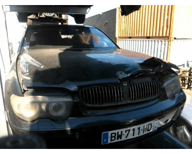 Cache moteur  BMW SERIE 7 E65 PHASE 1 Diesel