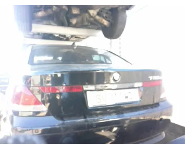 Cache moteur  BMW SERIE 7 E65 PHASE 1 Diesel