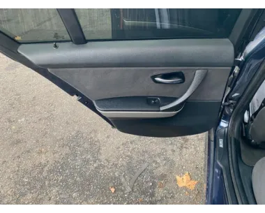 Panneau de porte avant droit BMW SERIE 3 E90 PHASE 1 Essence