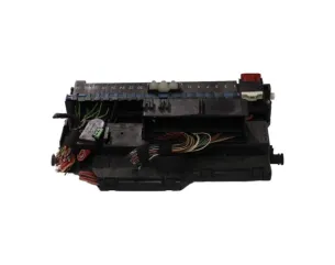 Porte fusible BMW SERIE 3 E46 COMPACT PHASE 1 Essence