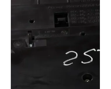 Porte fusible BMW SERIE 3 E46 COMPACT PHASE 1 Essence