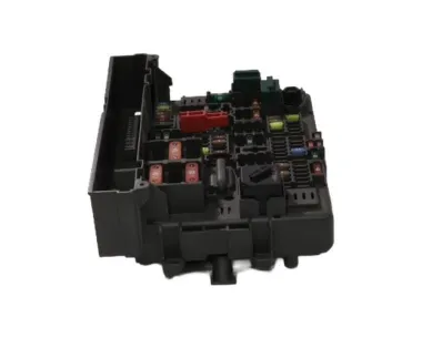 Porte fusible BMW SERIE 1 E81 Diesel