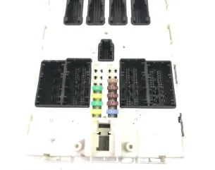 Porte fusible BMW SERIE 1 F20 PHASE 1 Diesel 2