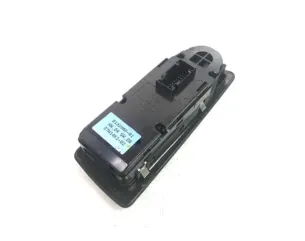 Interrupteur de leve vitre avant gauche BMW SERIE 1 E87 PHASE 2  2