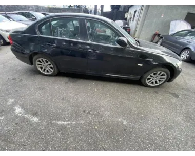 Vitre avant gauche BMW SERIE 3 E90 PHASE 2 Essence