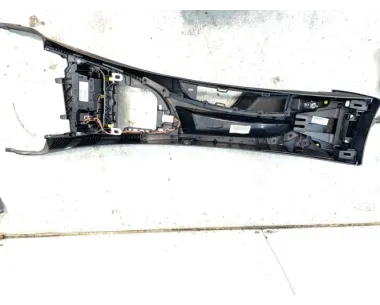 Console central (interieur plastique) BMW SERIE 1 E87 PHASE 1 Diesel