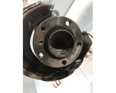 Fusee avant gauche BMW SERIE 1 F21 PHASE 2 