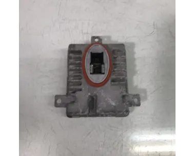 Boitier xenon BMW SERIE 5 F07 GRAN TURISMO PHASE 2 Essence