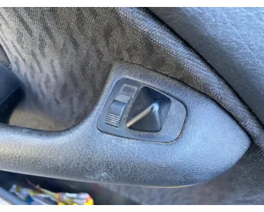 Pretensionneur de ceinture avant gauche BMW SERIE 3 E46 PHASE 1 Essence