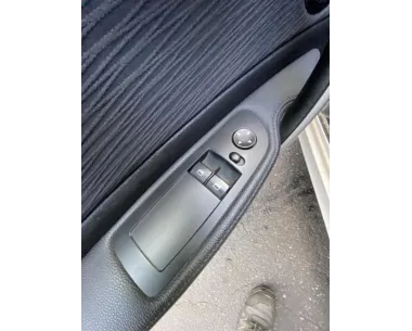 Baie de pare brise BMW SERIE 1 E81 Diesel