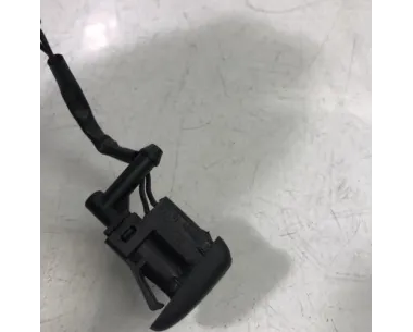 Gicleur lave glace BMW SERIE 1 E81 Essence