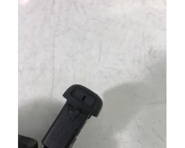 Gicleur lave glace BMW SERIE 1 E81 Essence